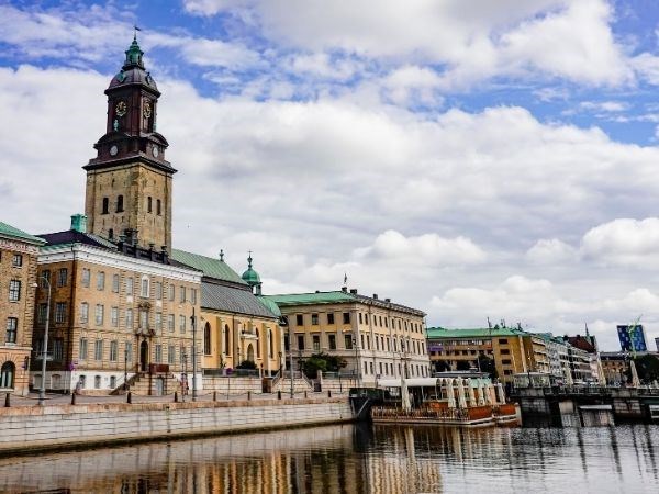 **Şeker Bayramı** Görkemli İskandinavya ve Fiyortlar A Jet Hava Yollları 7 Gece