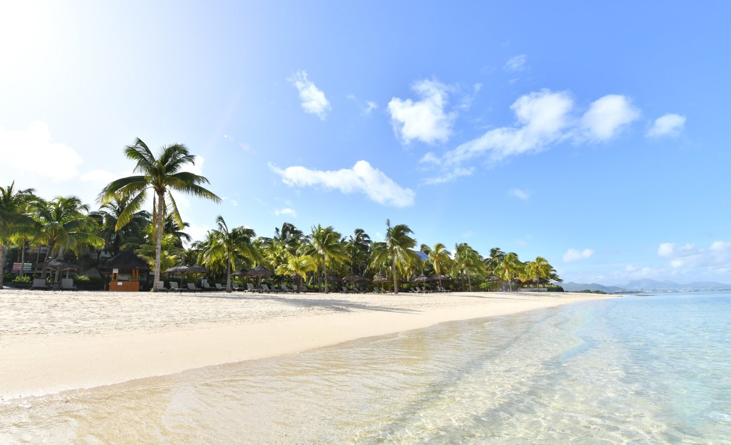 VICTORIA BEACHCOMBER  4* superior oda  5 gece YP konaklama (THY)