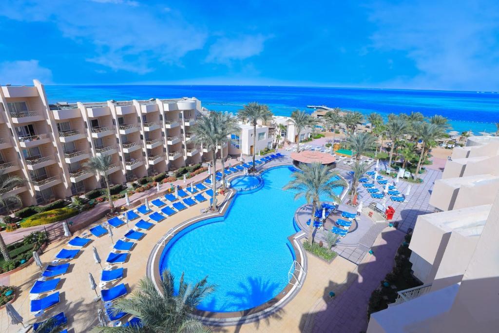 Hurgada Turu Pegasus Hava Yolları ile  - 3 Gece Yarım Pansiyon - 5* Marriott Beach Resort