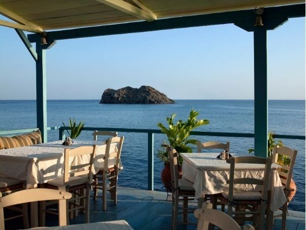 İzmir Dikili Çıkışlı Feribotlu Midilli Turu 2 Gece 4*Otel 