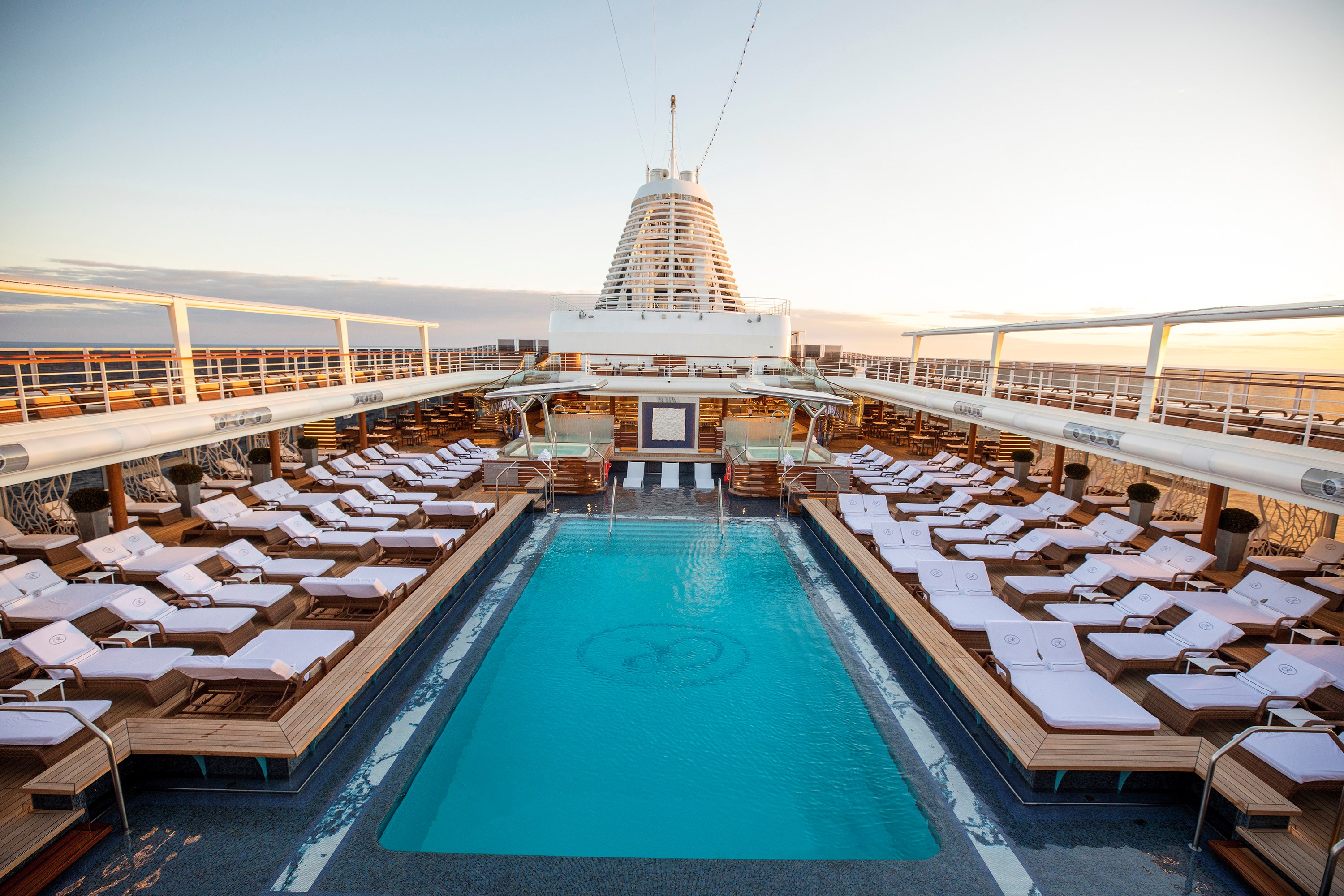 6* Seven Seas Splendor ile Akdeniz