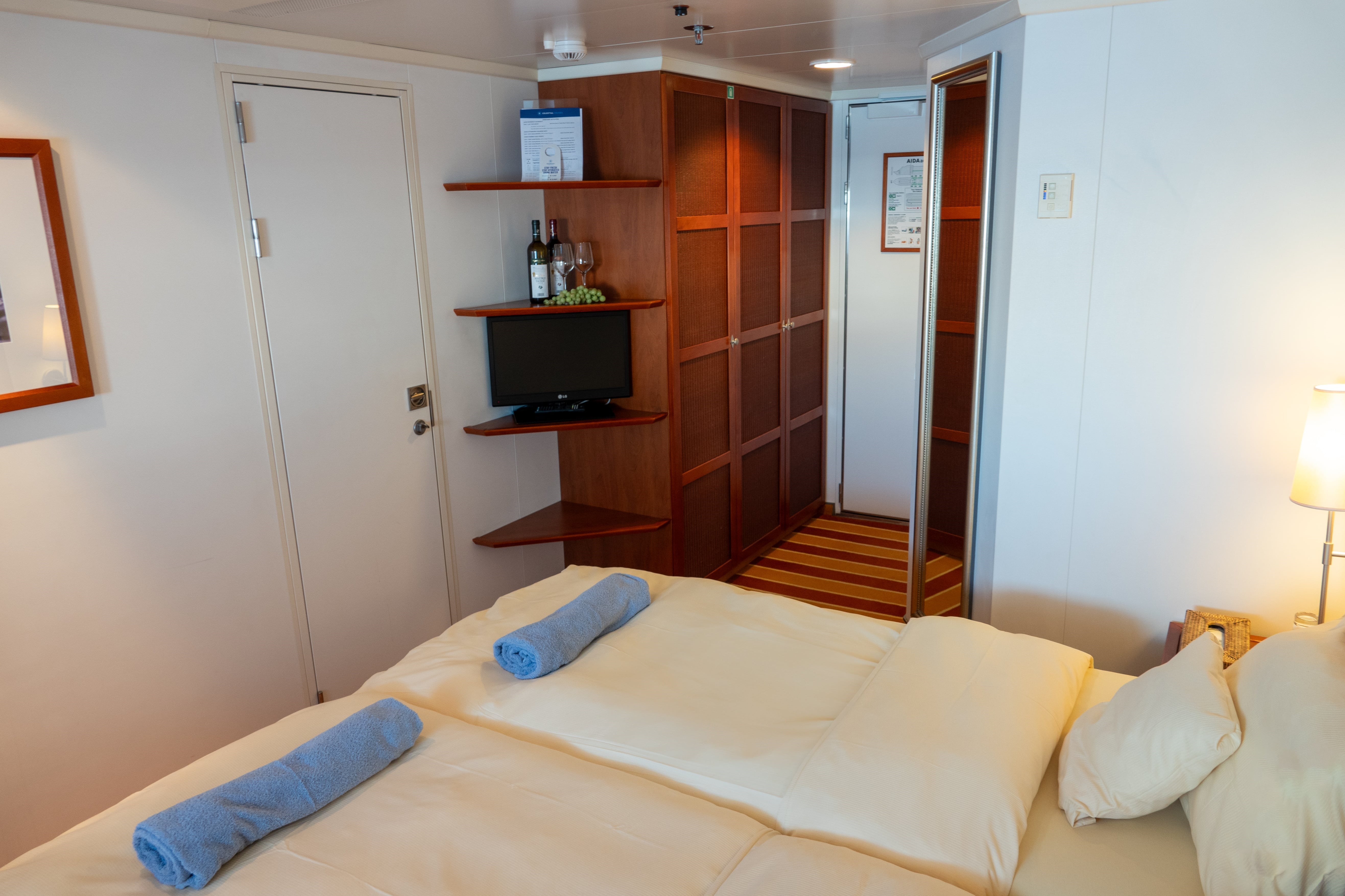 Celestyal Discovery ile Yunan Adaları & Atina 4 Gece 5 Gün Yaz  programı 