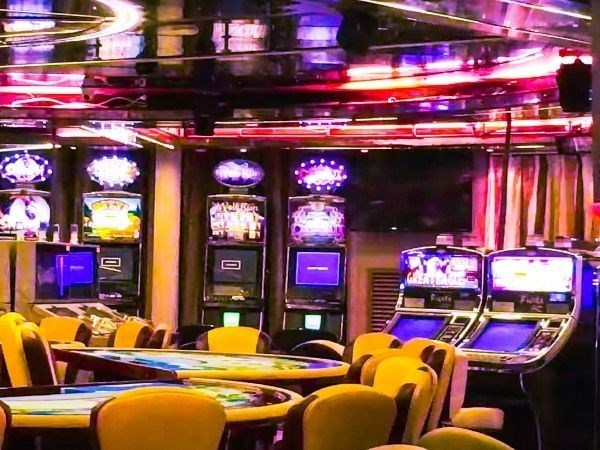 Çeşme Hareketli Gemini ile Yunan Adaları 3 Gece 4 Gün