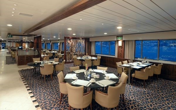 Selectum Blu ile Yunan Adaları 3 Gece 4 Gün Kapı Vizeli