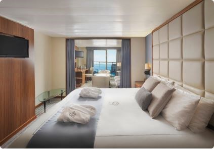 Çeşme Hareketli Selectum Blu ile Yunan Adaları 4 Gece 5 Gün Kapı Vizeli 