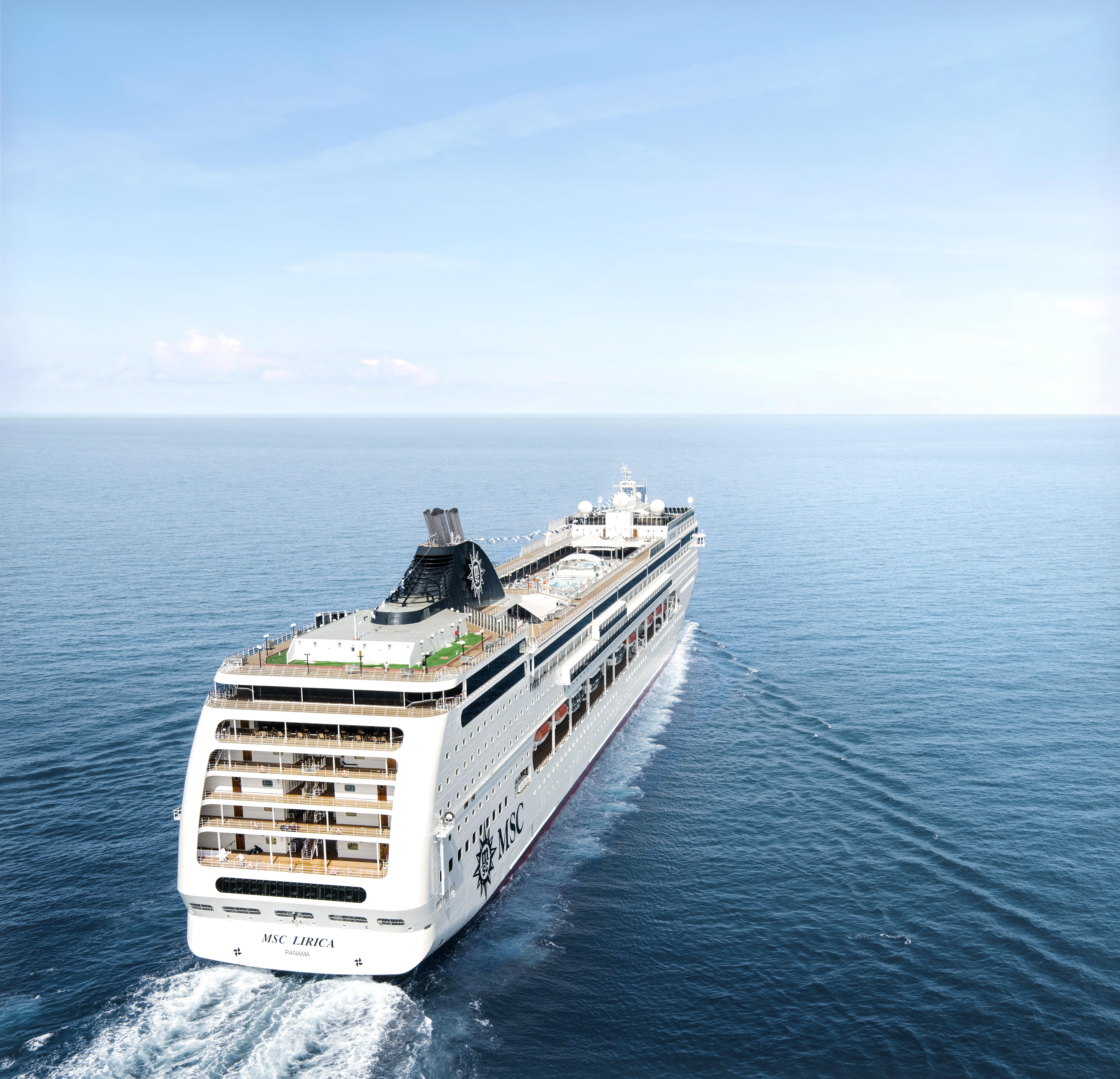 İstanbul hareketli MSC Lirica ile Ege ve Akdeniz