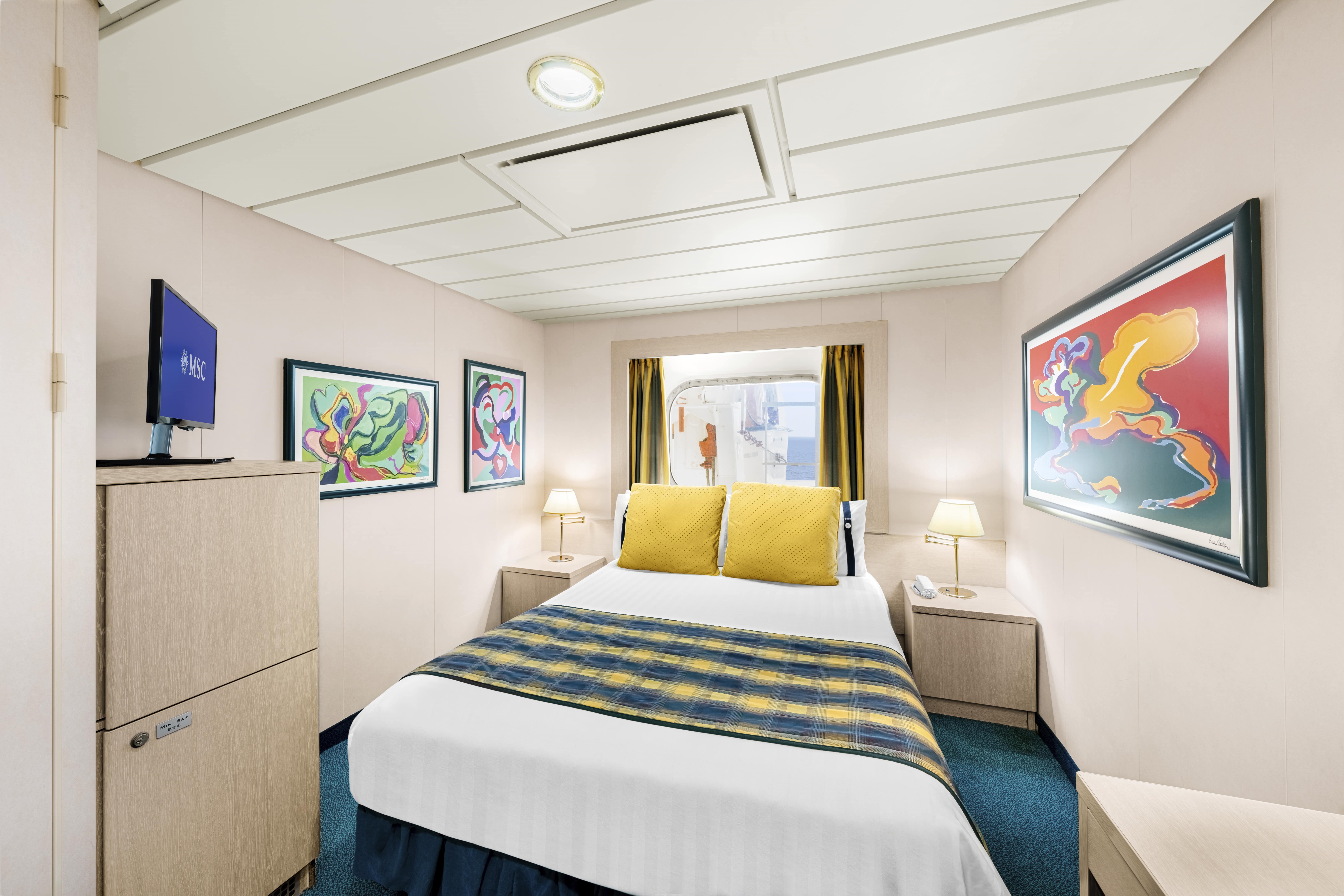 İstanbul hareketli MSC Lirica ile Ege ve Akdeniz