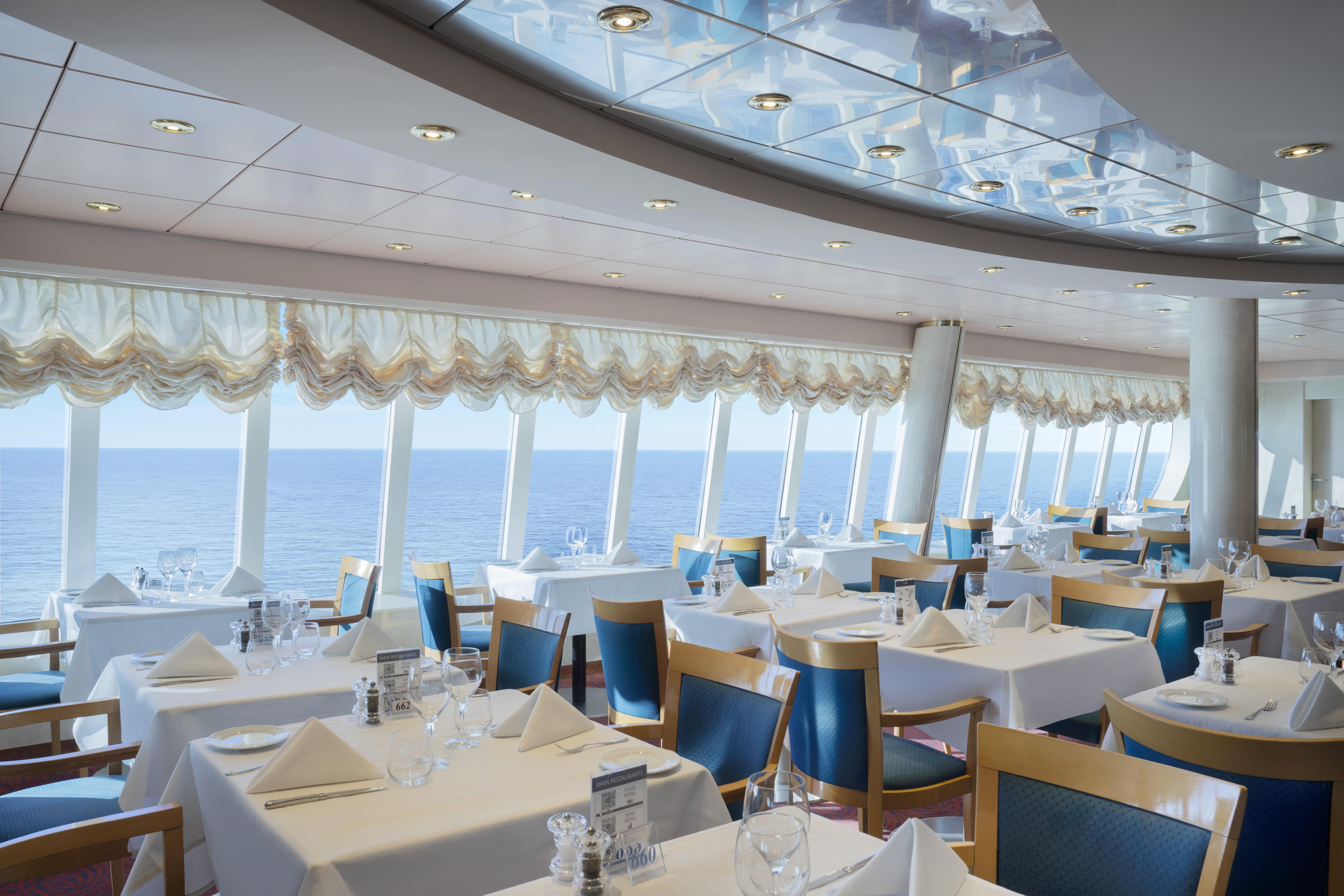 İstanbul hareketli MSC Lirica ile Ege ve Akdeniz