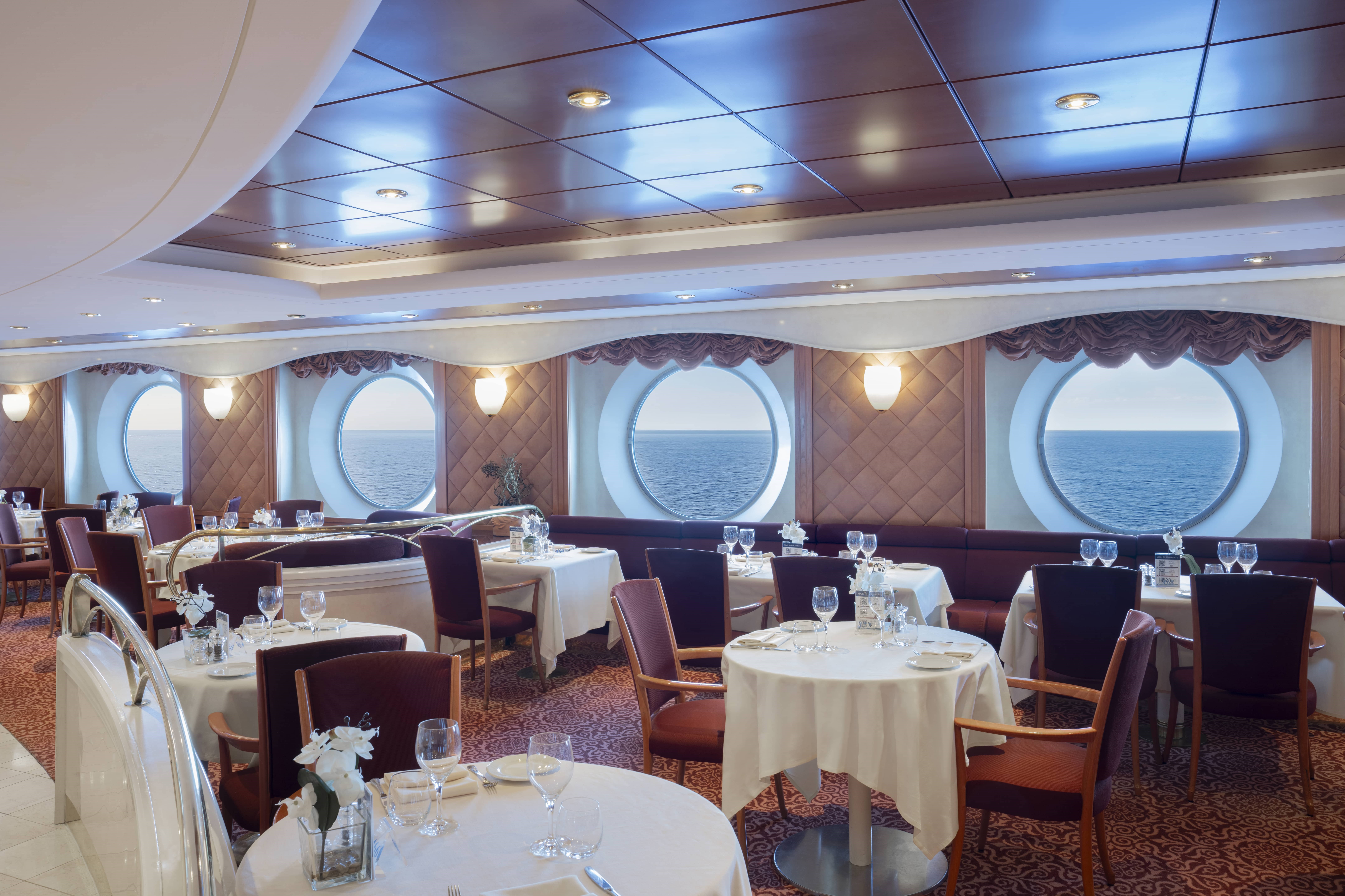 İstanbul hareketli MSC Lirica ile Ege ve Akdeniz