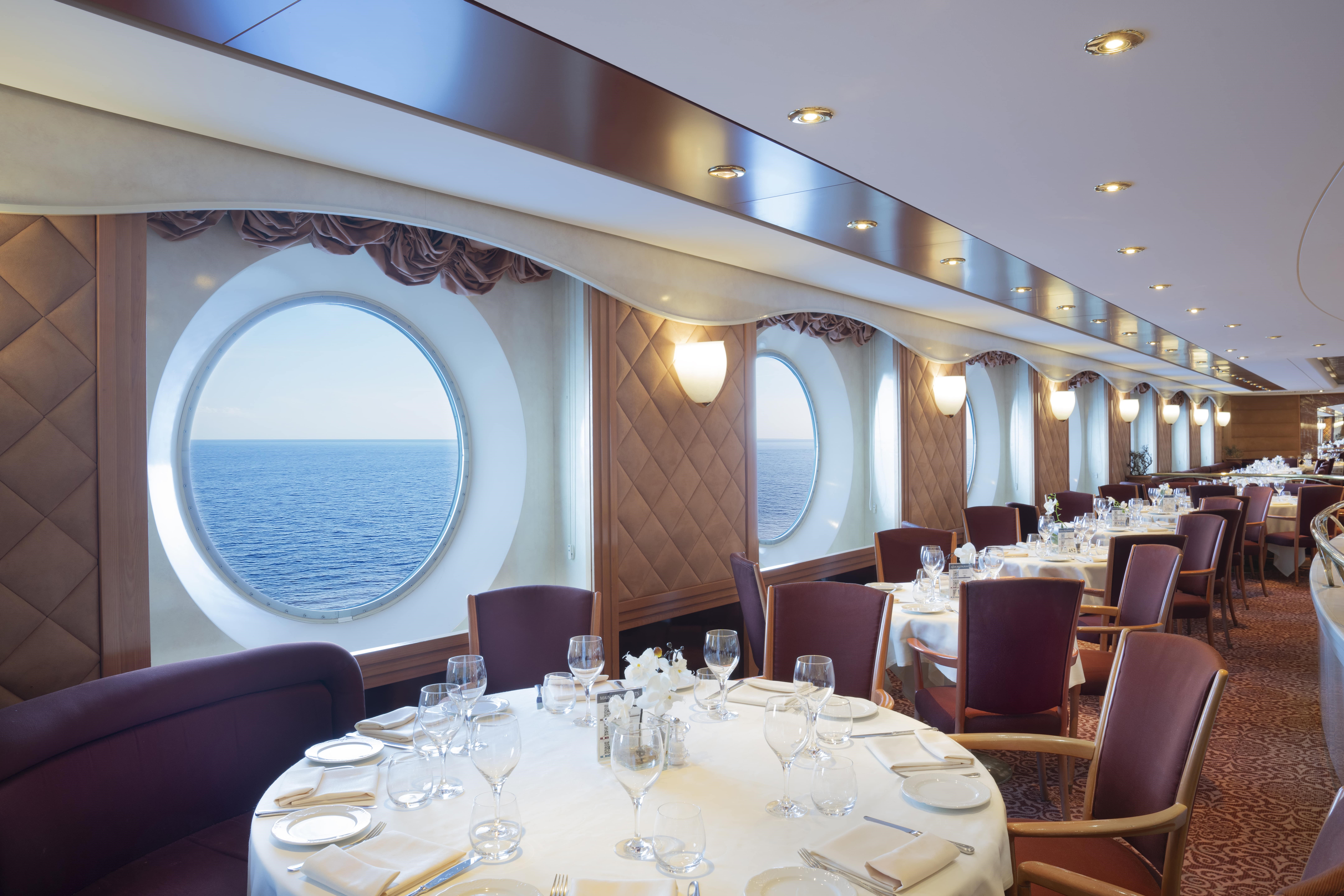 İstanbul hareketli MSC Lirica ile Ege ve Akdeniz