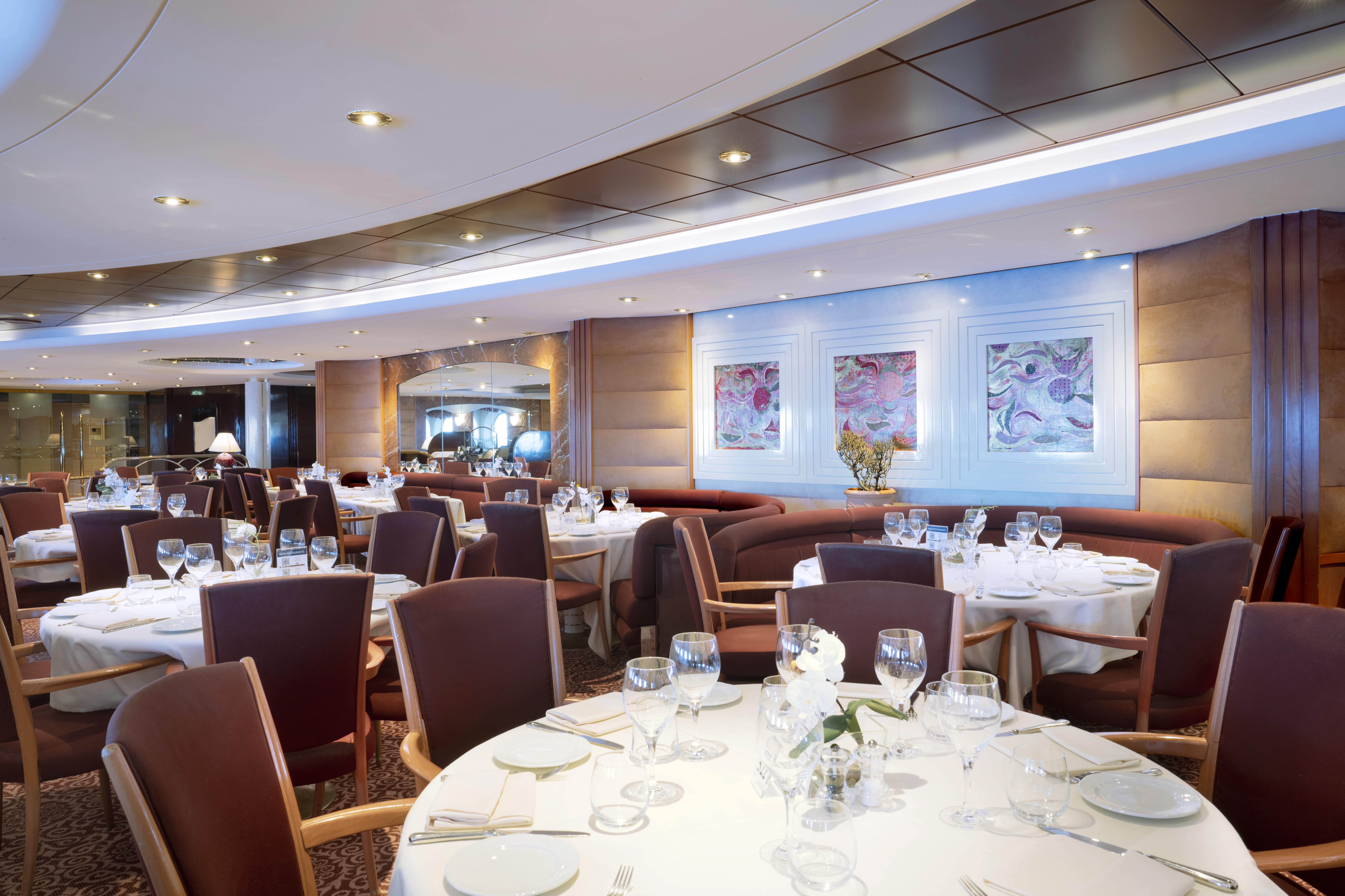 İstanbul hareketli MSC Lirica ile Ege ve Akdeniz