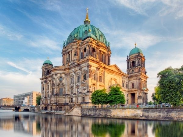 Bir Berlin Masalı Turu A Jet Hava Yolları 3 Gece