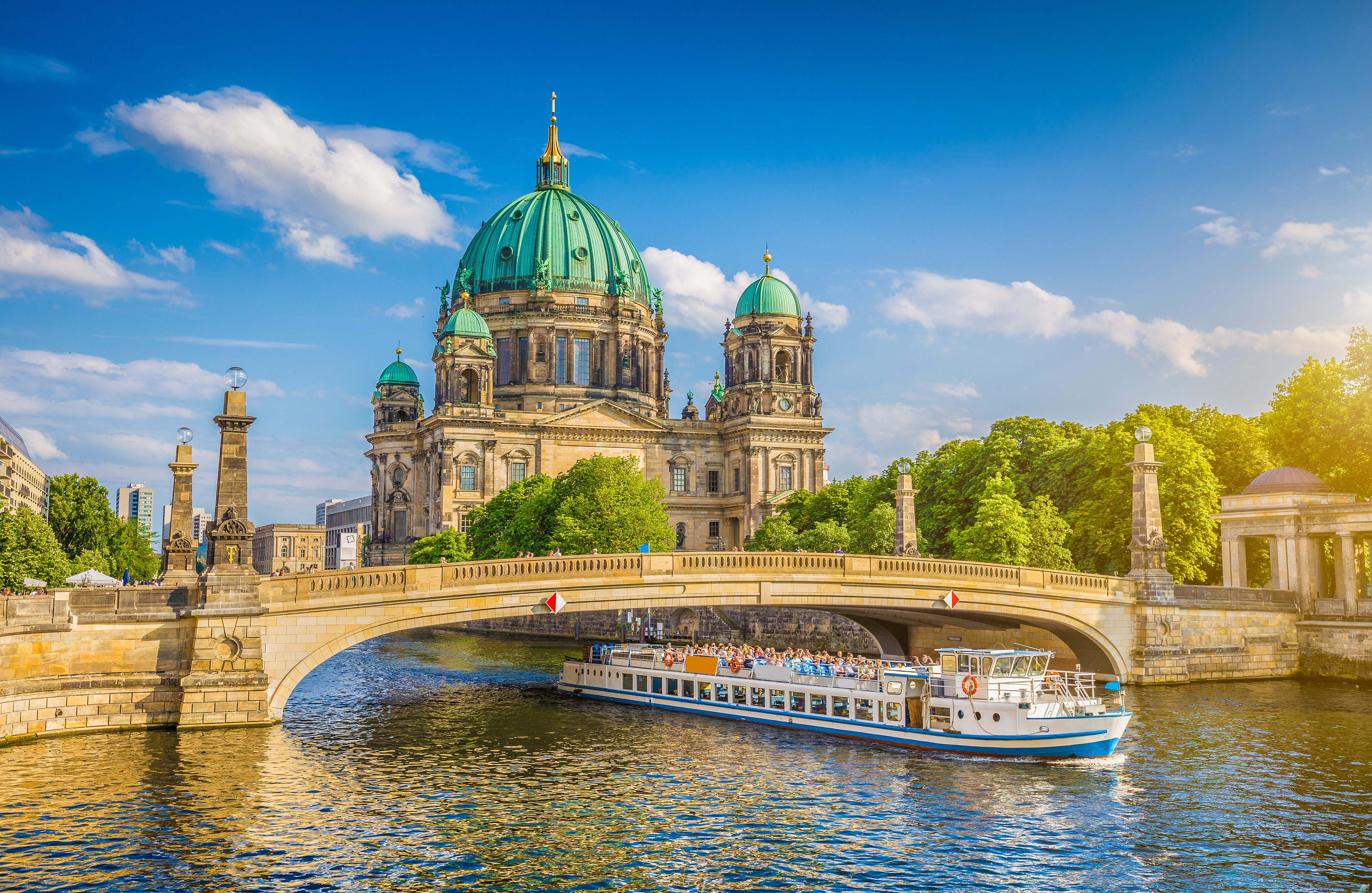 **Yılbaşı Özel** Süper Promo Orta Avrupa Berlin Prag Rotası Türk Hava Yolları 4 Gece 
