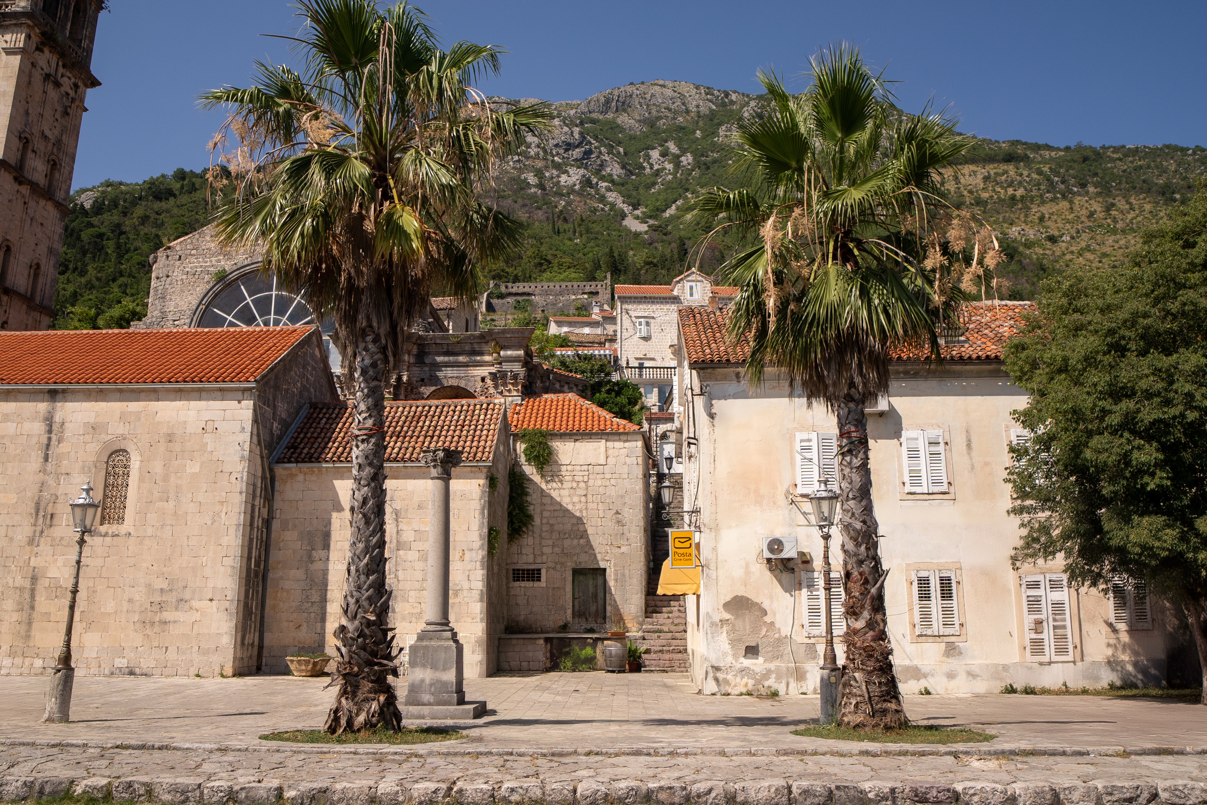 Çukurova Havaalanı Türk Hava Yolları Özel Seferi ile Direkt Hareketli Kosovalı Balkan Rüyası Turu