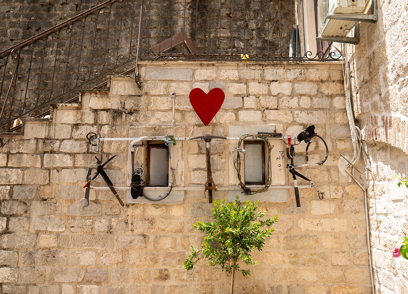 Uçaksız Budva Turu  5 Gece 5* Otel (Oda Kahvaltı)