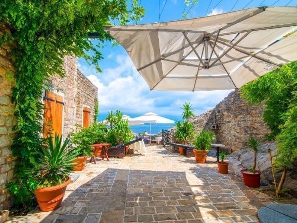 Çukurova  Havaalanı Hareketli Budva Turu Türk  Havayolları ile 3 gece