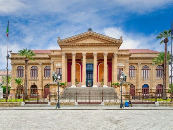 Bursa Çıkışlı Otobüslü Güney İtalya ve Sicilya Turu 8 Gece