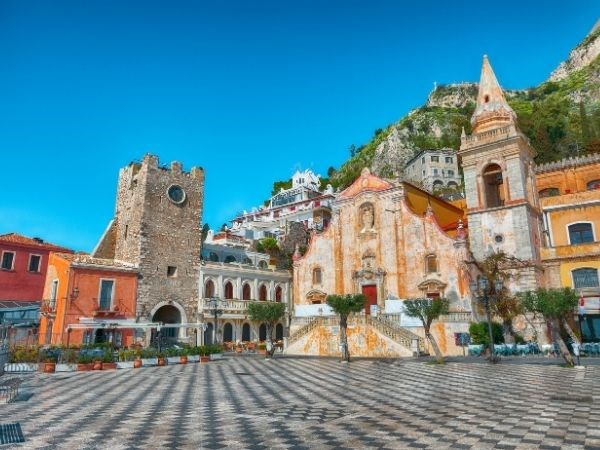Bursa Çıkışlı Otobüslü Güney İtalya ve Sicilya Turu 8 Gece