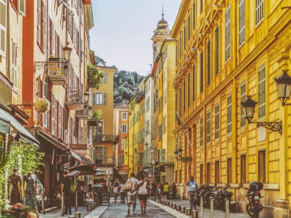 Bursa Çıkışlı Otobüslü Kuzey İtalya ve Güney Fransa Turu 8 Gece