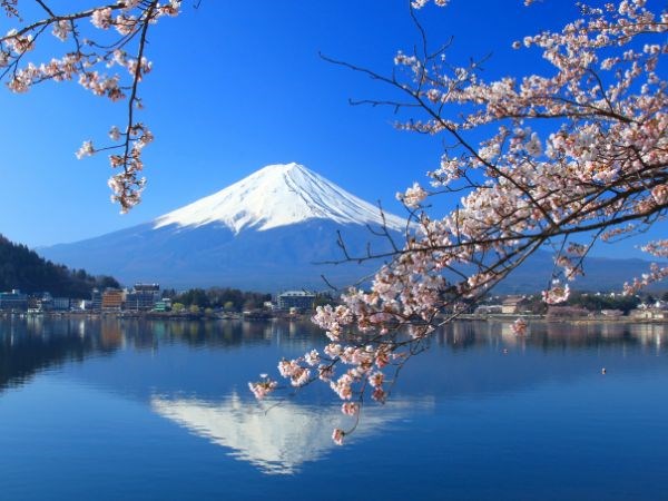 **Koyo Dönemi** Prestige Hong Kong Japonya Emirates Hava Yolları 9 Gece