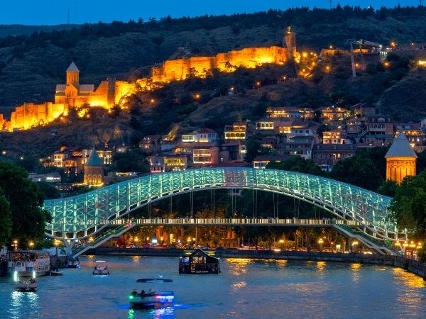 Tiflis Rüyası Türk Havayolları İle 2 Gece 3 Gün