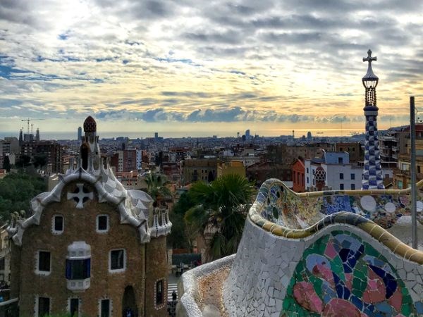 İzmir'den Direkt Hareket Barcelona Rüyası Sun Express Hava Yolları 3 Gece