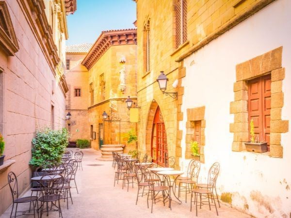 **Yılbaşı Özel* Görkemli İspanyol İkilisi Madrid & Barcelona Türk Hava Yolları 4 Gece (Zaragoza Turu Dahil)