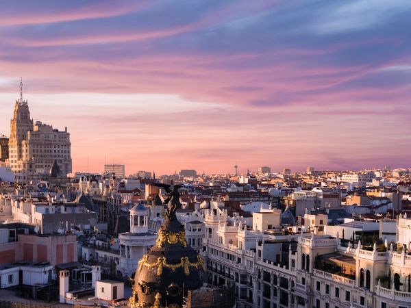 **Yılbaşı Özel* Görkemli İspanyol İkilisi Madrid & Barcelona Türk Hava Yolları 4 Gece (Zaragoza Turu Dahil)