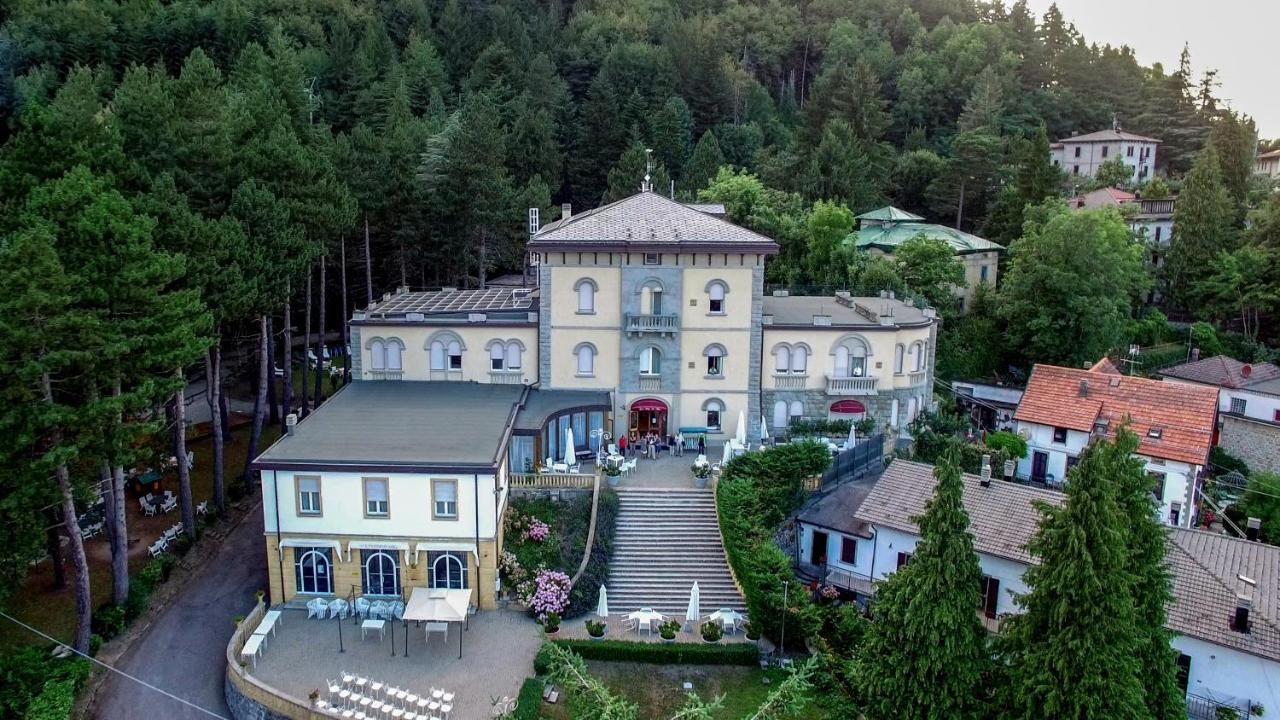 **SÖMESTRE** İtalya'da Kayak Türk Hava Yolları 6 Gece ( 1 Gece Bologna & 5 Gece Sestola Konaklamalı)