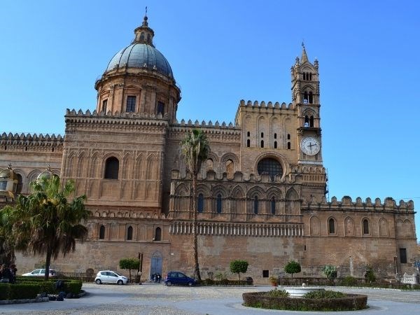 Tarihin Güneşin ve Lezzetin Buluştuğu Cennet Adalar Malta Sicilya Türk Hava Yolları 7 Gece