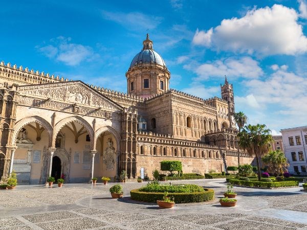 Tarihin Güneşin ve Lezzetin Buluştuğu Cennet Adalar Malta Sicilya Türk Hava Yolları 7 Gece