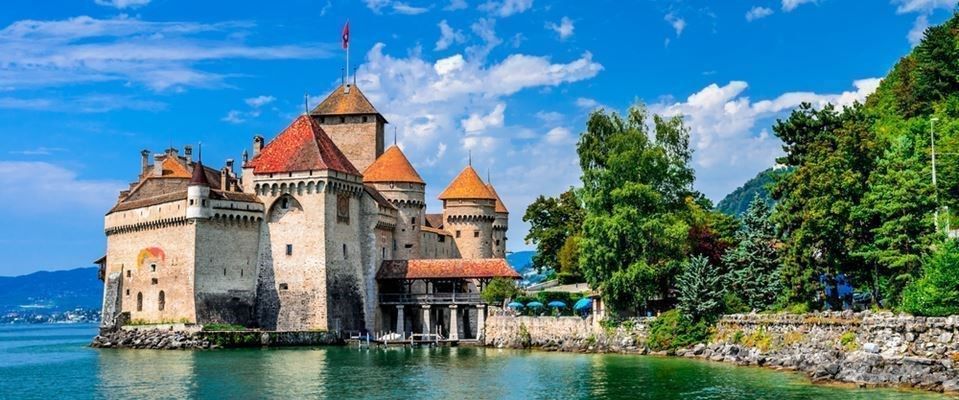 Romantik ve Masalsı Kentlerin İzinde Alpler Turu Sun Express Hava Yolları 6 Gece 