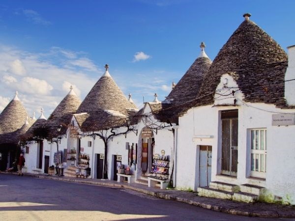 İtalya’nın İki Yakası: Amalfi Kıyıları  Puglia ve Roma Turu Prontotour Özel Sefer 7 Gece 
