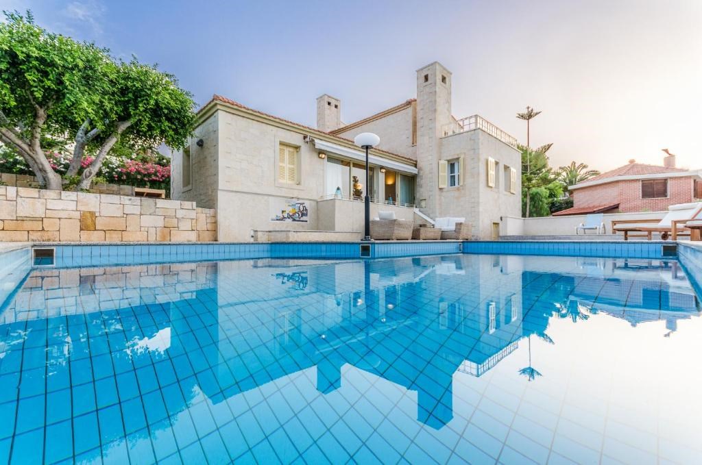 İzmir Hareketli Girit Prontotour Özel Seferi 3 Gece