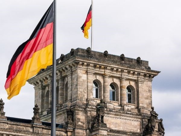 İzmir Hareketli Berlin Prag Rüyası Sun Ekspres Havayolları ile 4 Gece