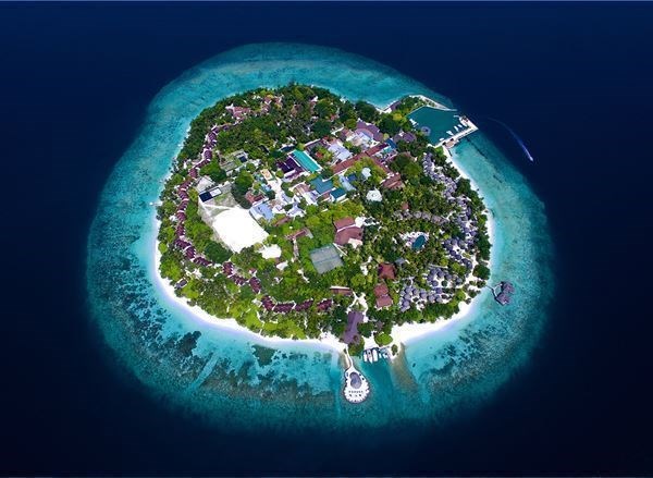 Bandos Island Resort&SPA 4* 5 gece Plaj önü standard oda Tam Pansiyon Konaklama QR