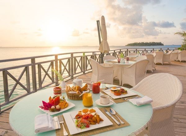 Bandos Island Resort&SPA 4* 5 gece Plaj önü standard oda Tam Pansiyon Konaklama QR