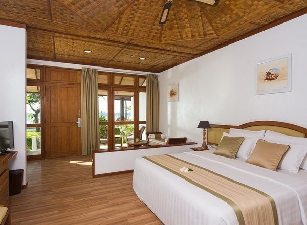 Bandos Island Resort&SPA 4* 5 gece Plaj önü standard oda Tam Pansiyon Konaklama QR