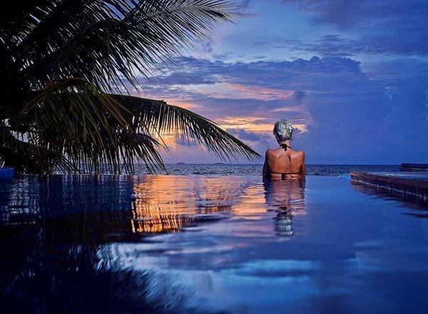Bandos Island Resort&SPA 4* 5 gece Plaj önü standard oda Tam Pansiyon Konaklama QR