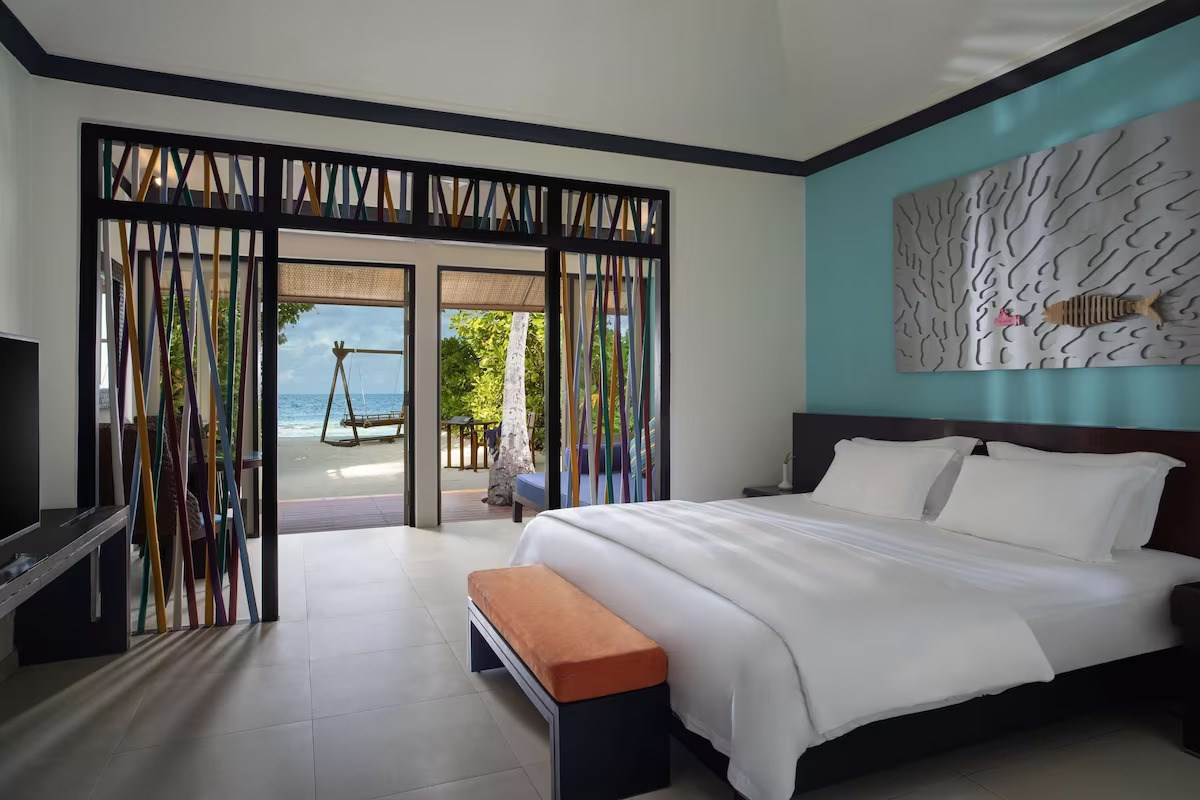 Dhawa Ihuru Resort  5* 5 gece Beachfront Villa'da her şey dahil Konaklama QR