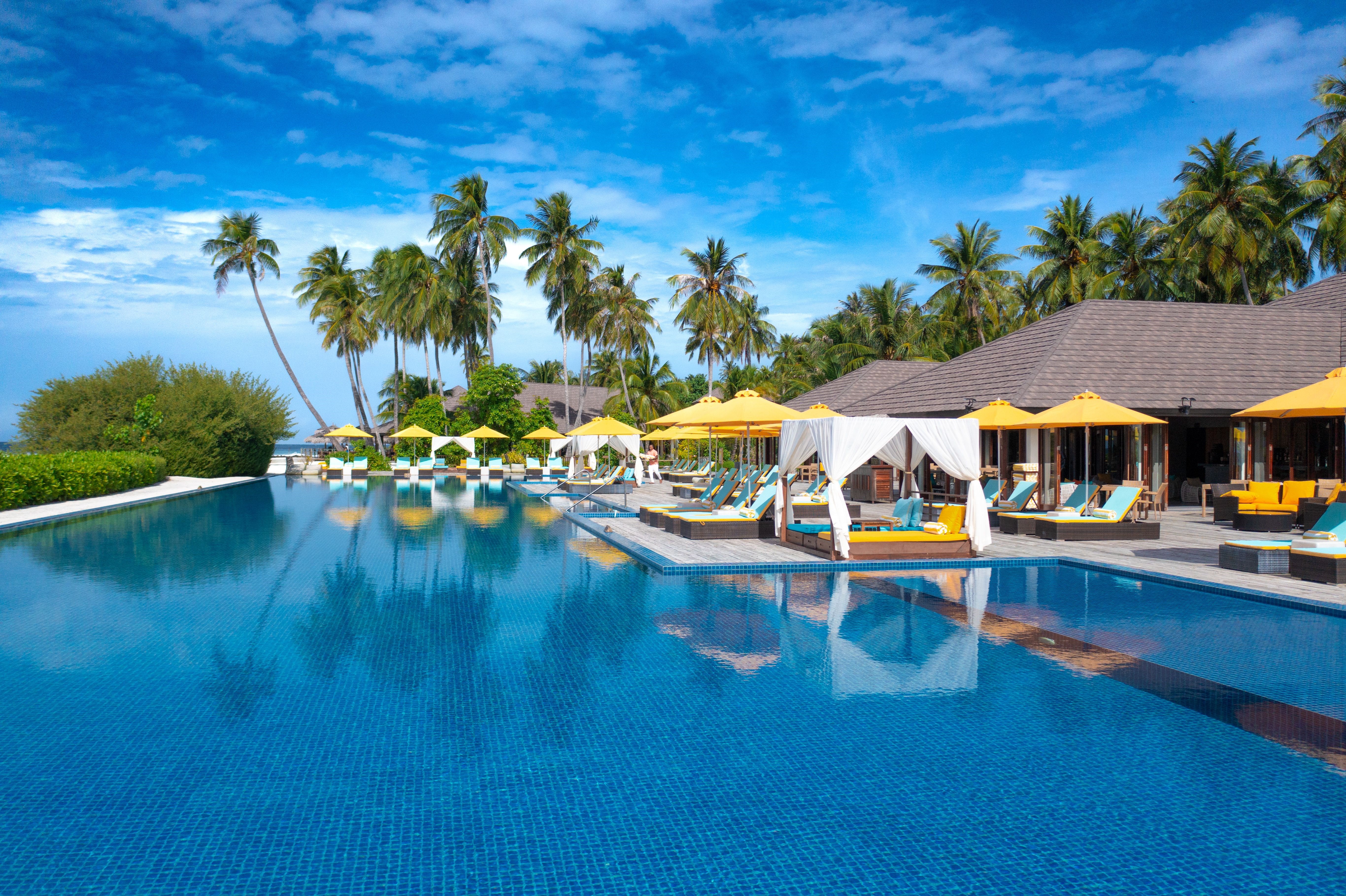 Atmosphere Kanifushi  5* 5 gece Sunset Beach Villa her şey dahil Konaklama QR