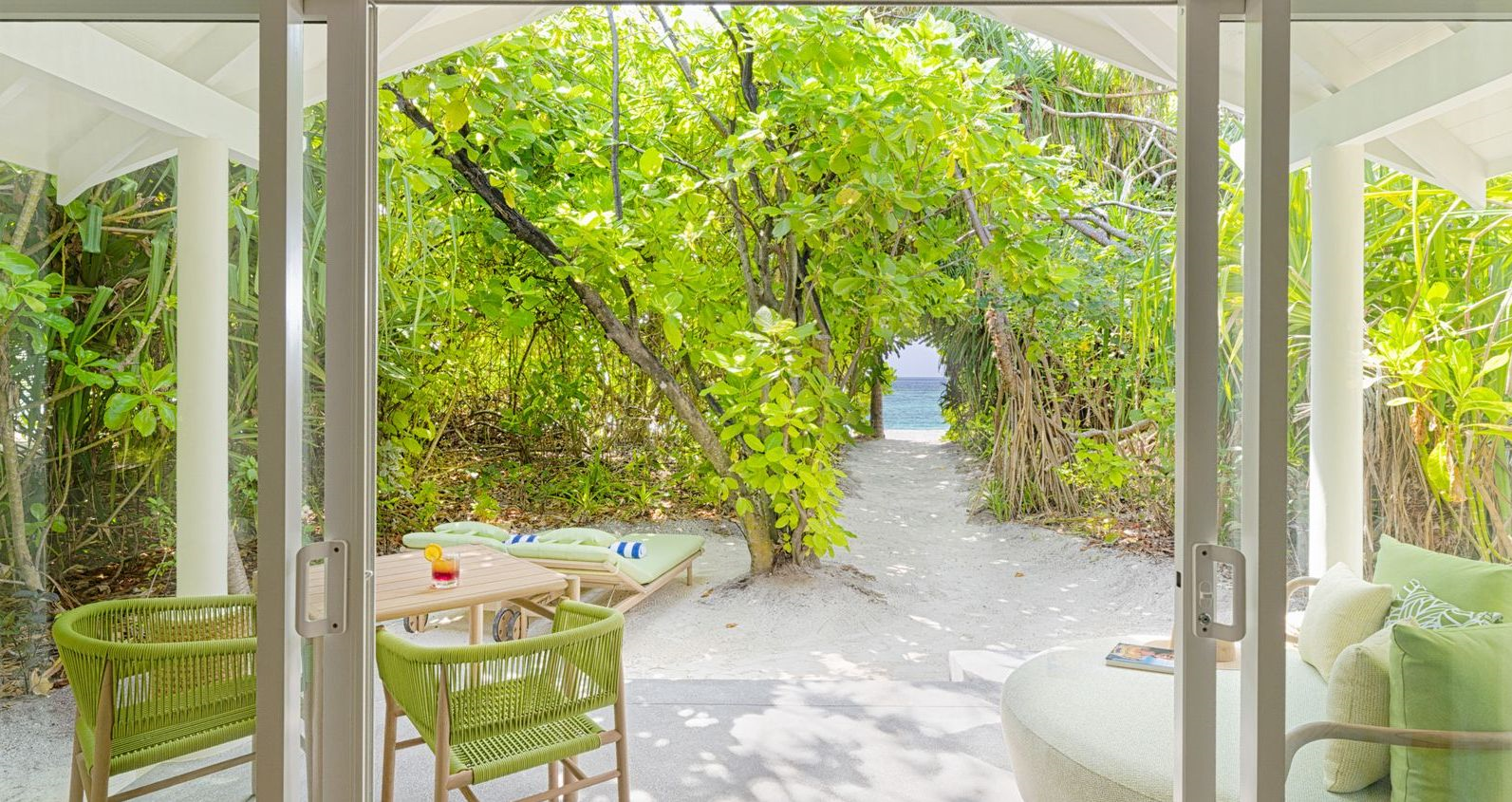 Maldivler Raaya by Atmosphere  5* 5 Gece Beach Villa Her şey dahil Konaklama THY