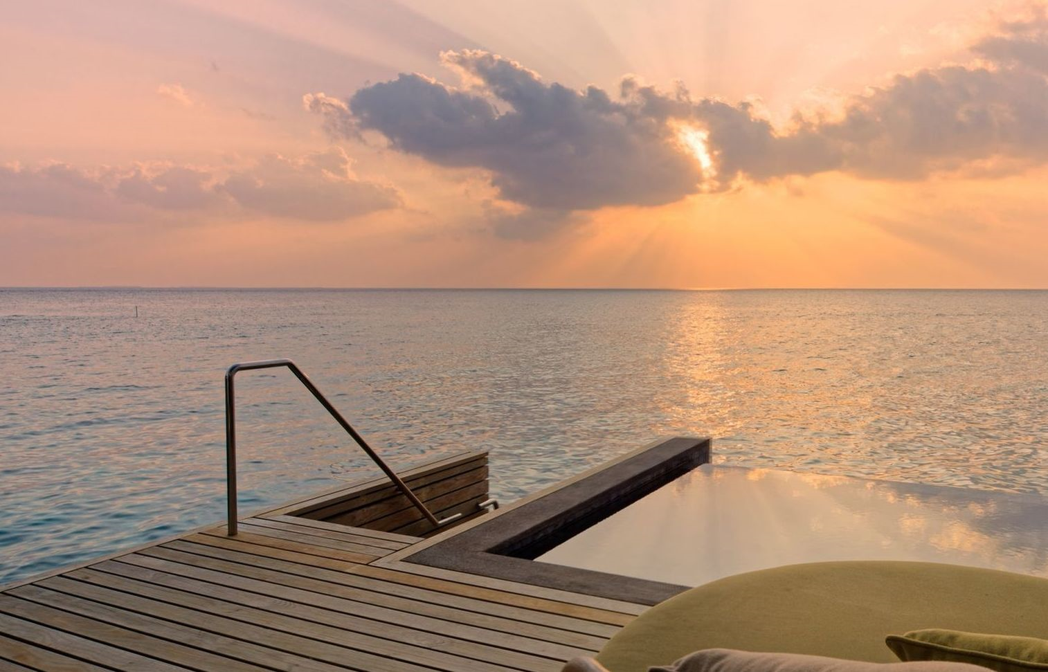 Maldivler Raaya by Atmosphere  5* 5 Gece Beach Villa Her şey dahil Konaklama THY