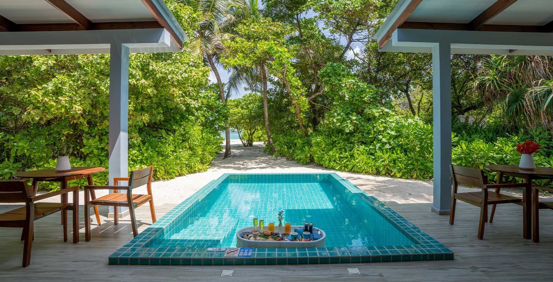 Ifuru Island Resort &SPA 5* 5 gece Sky  veya Beach Suite Her şey dahil Konaklama THY