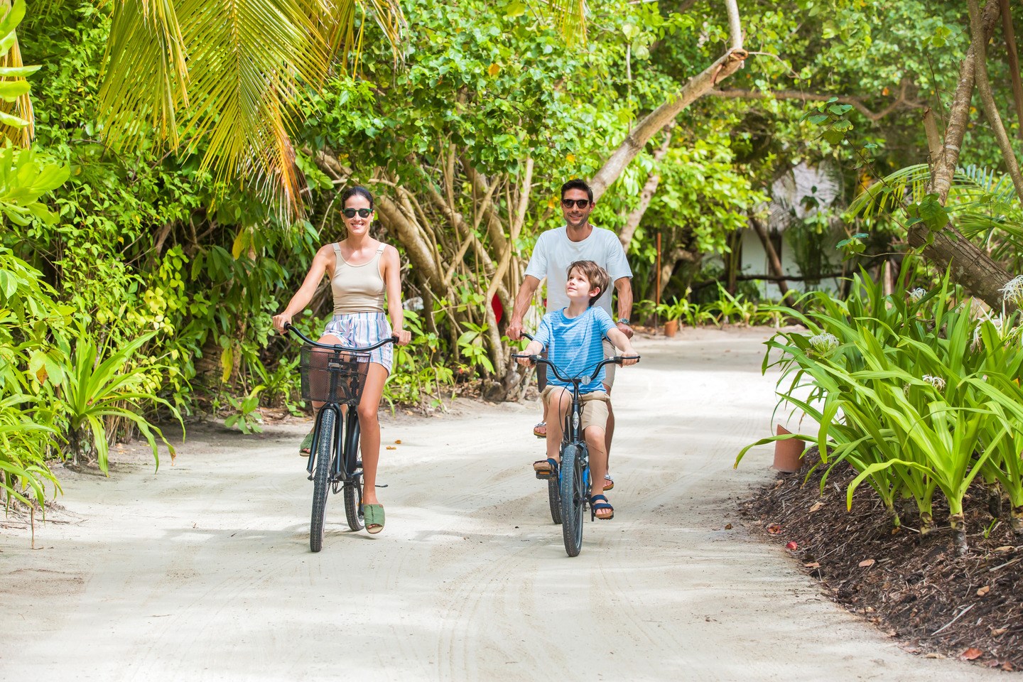 DUSİT THANI 5* 5 gece Beach Villa her şey dahil Konaklama GF