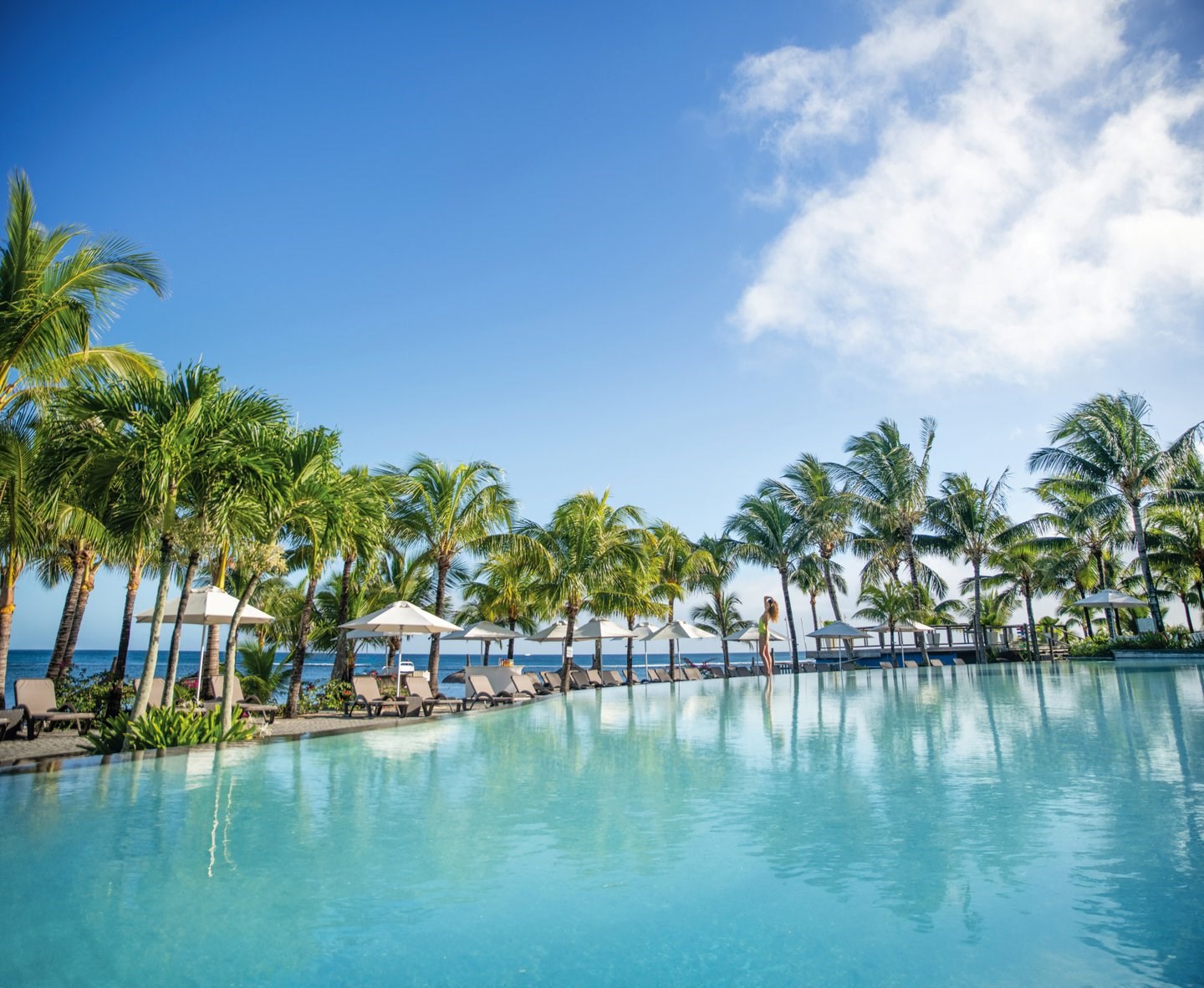 VICTORIA BEACHCOMBER  4* superior oda  5 gece YP konaklama (THY)