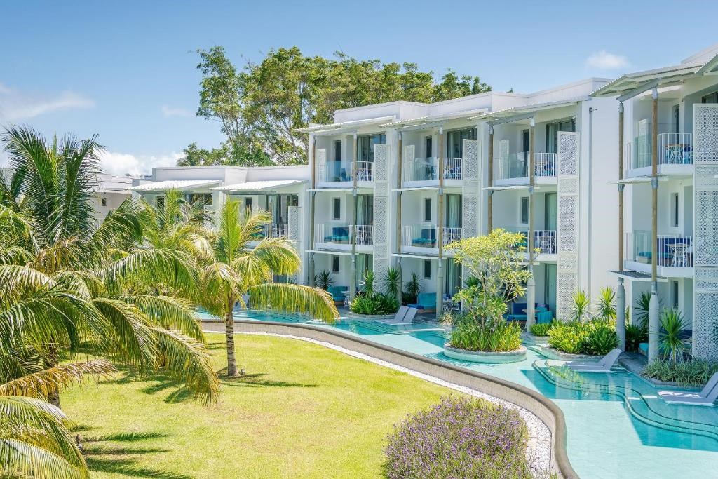 VICTORIA BEACHCOMBER  4* superior oda  5 gece YP konaklama (THY)