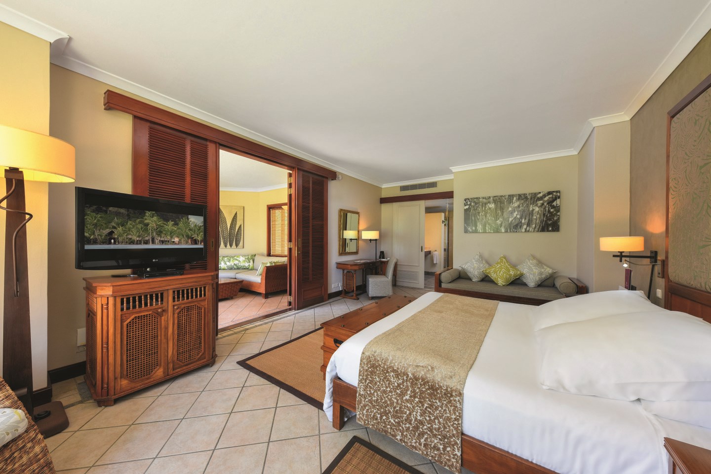 DINAROBIN BEACHCOMBER  5* Junior Suite oda 5 gece oda+kahvaltı konaklama (THY)