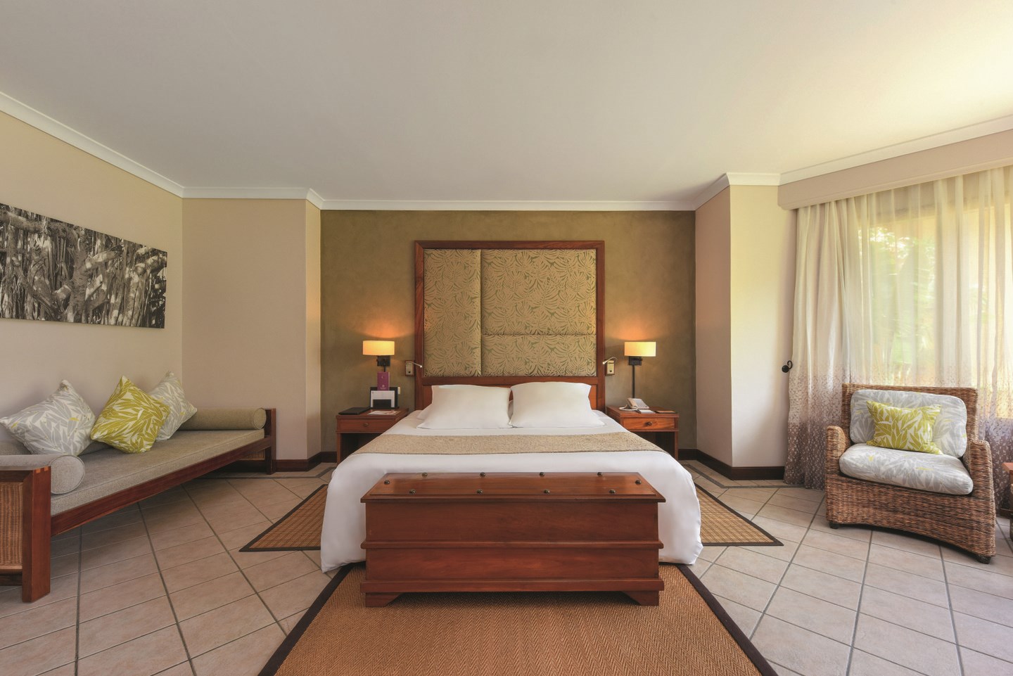 DINAROBIN BEACHCOMBER  5* Junior Suite oda 5 gece oda+kahvaltı konaklama (THY)