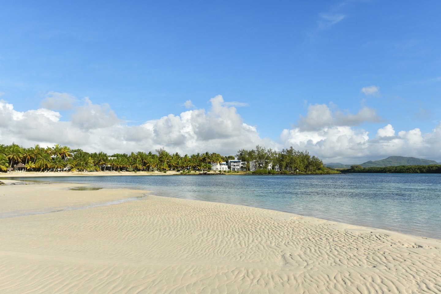 SHANDRANİ BEACHCOMBER  4* tropikal oda  5 gece YP konaklama (THY)